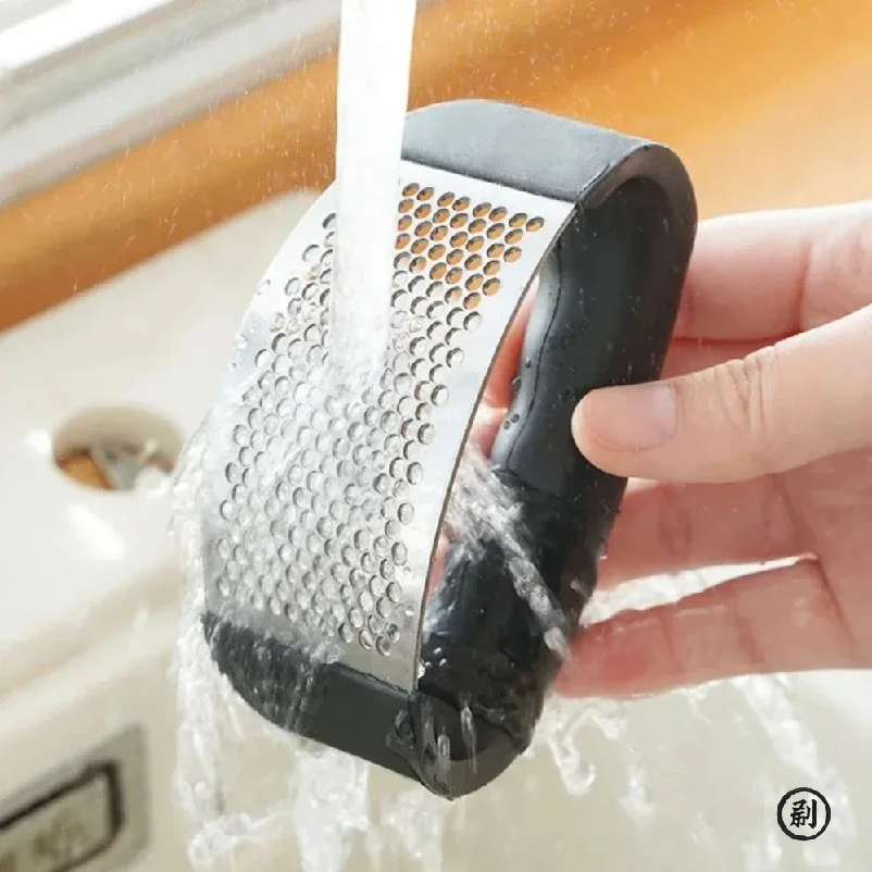 Stainless Steel Garlic Press C - Kitchen Gadgets That Make Life Easier บทวิจารณ์และราคา